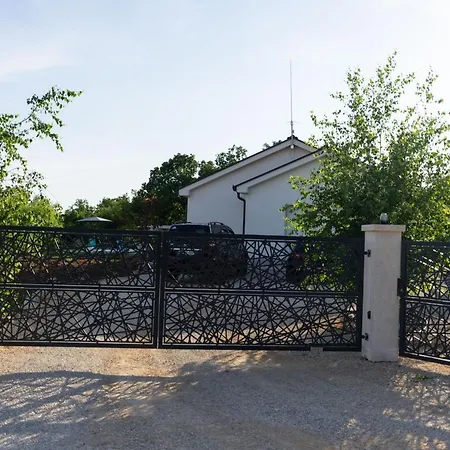 Villa Carpinus Siroki Brijeg