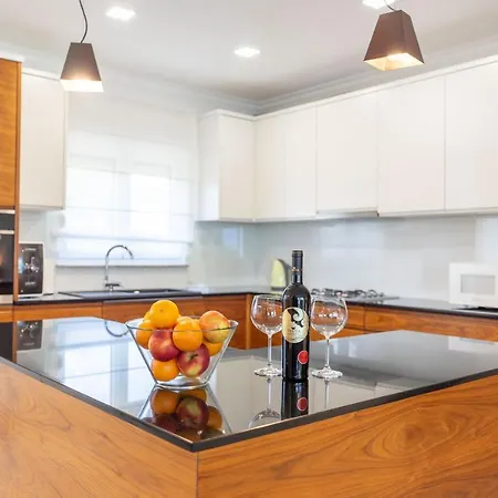 Carpinus Villa *