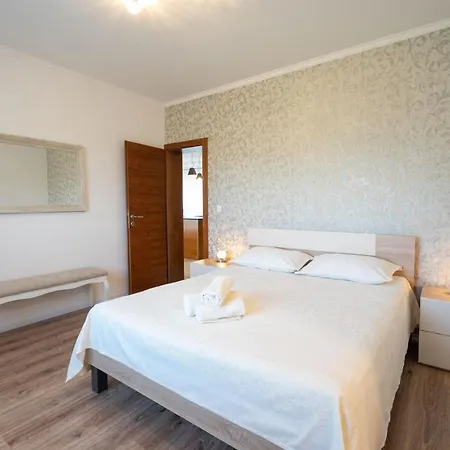 Carpinus Villa Siroki Brijeg